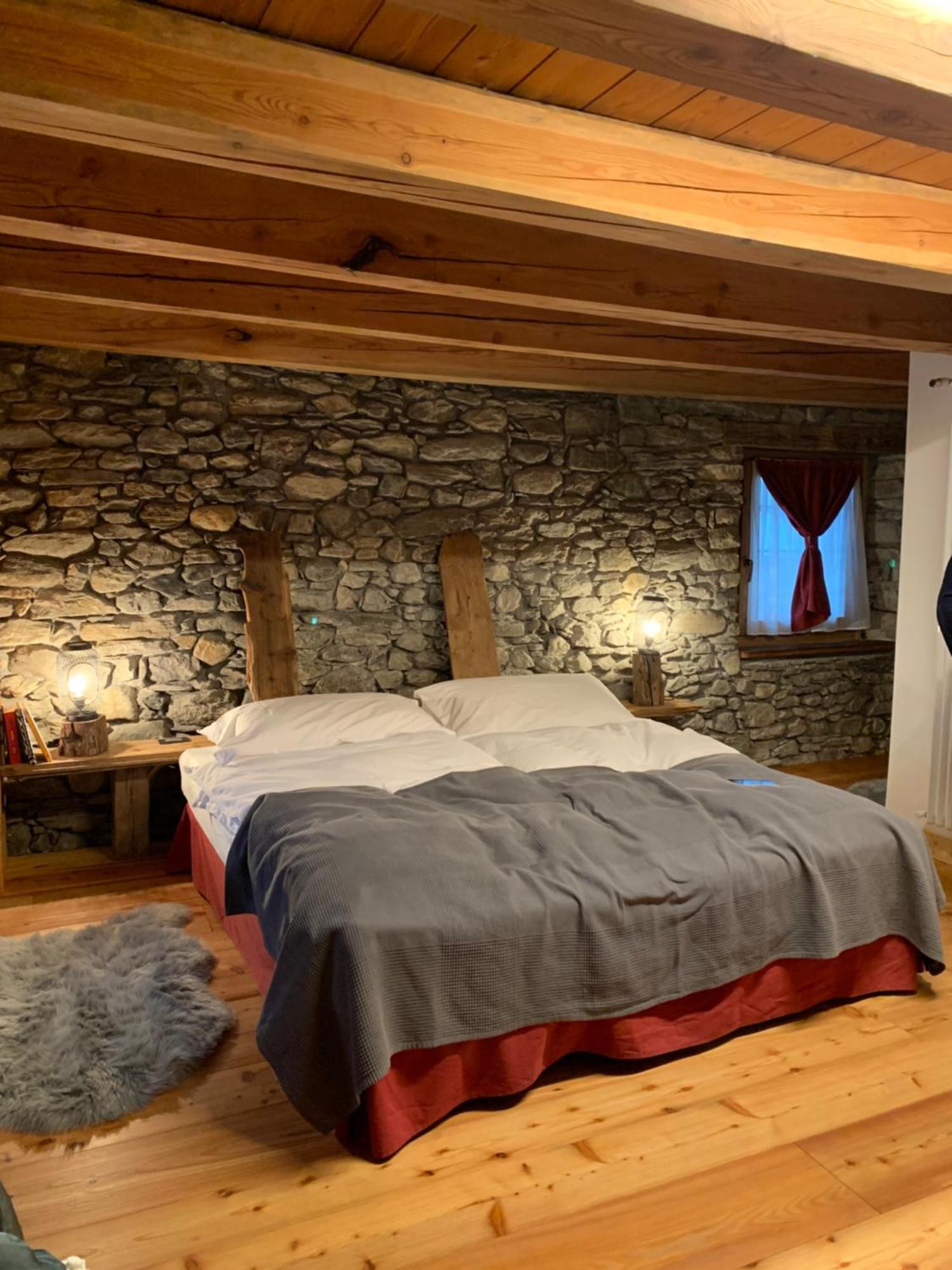 Bed and Breakfast Nuit a Pleiney Saint-Rhemy-En-Bosses Exterior foto