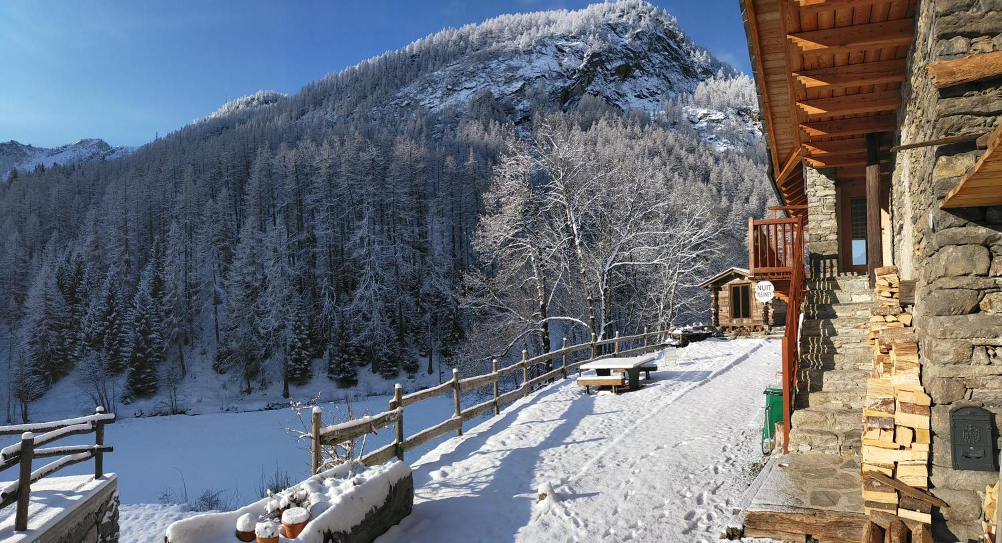 Bed and Breakfast Nuit a Pleiney Saint-Rhemy-En-Bosses Exterior foto