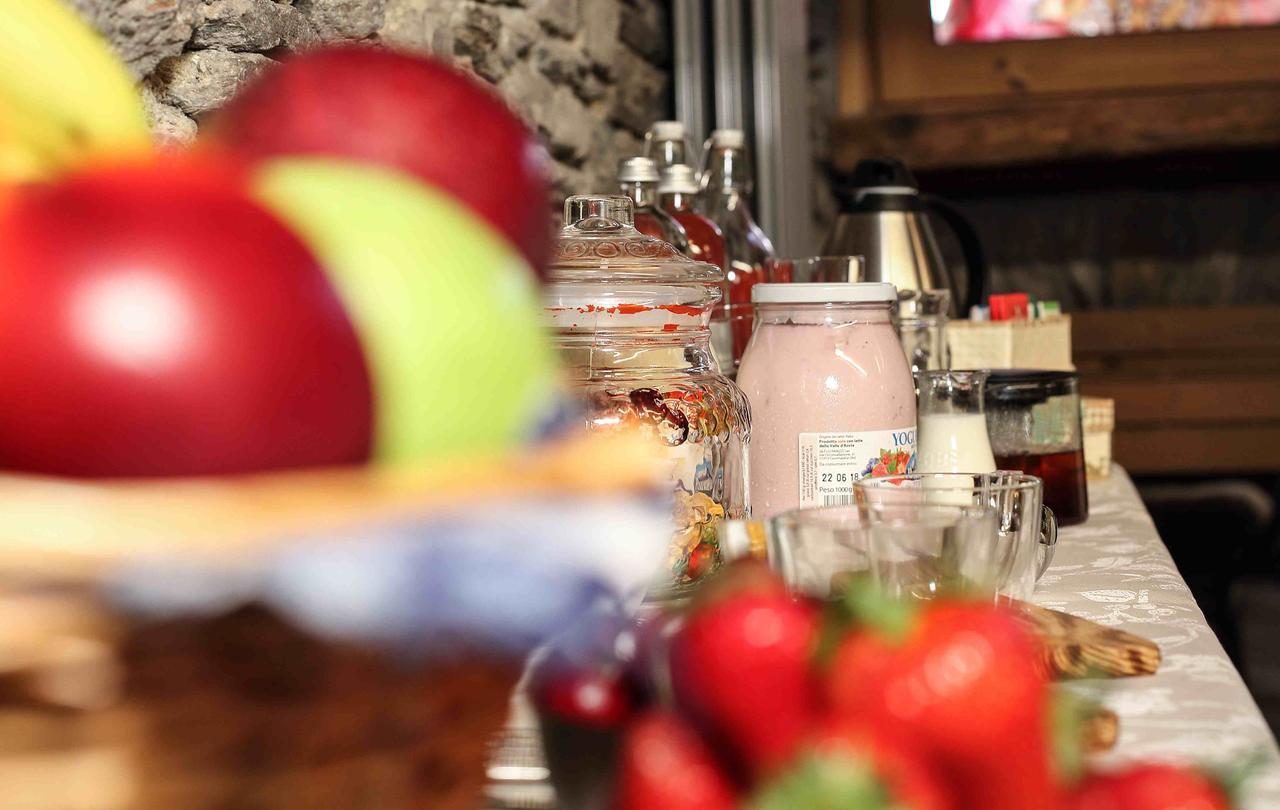 Bed and Breakfast Nuit a Pleiney Saint-Rhemy-En-Bosses Exterior foto