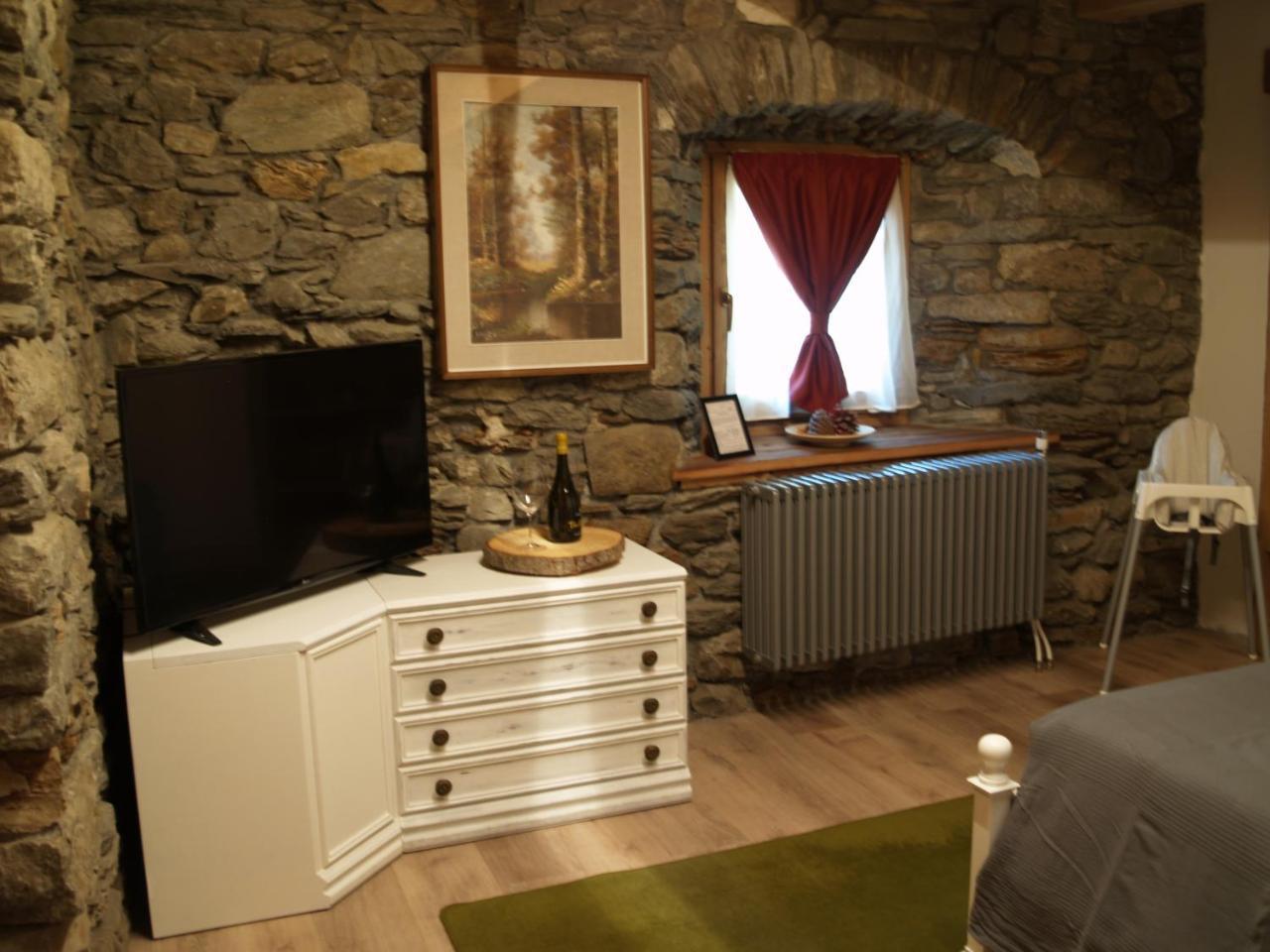 Bed and Breakfast Nuit a Pleiney Saint-Rhemy-En-Bosses Exterior foto
